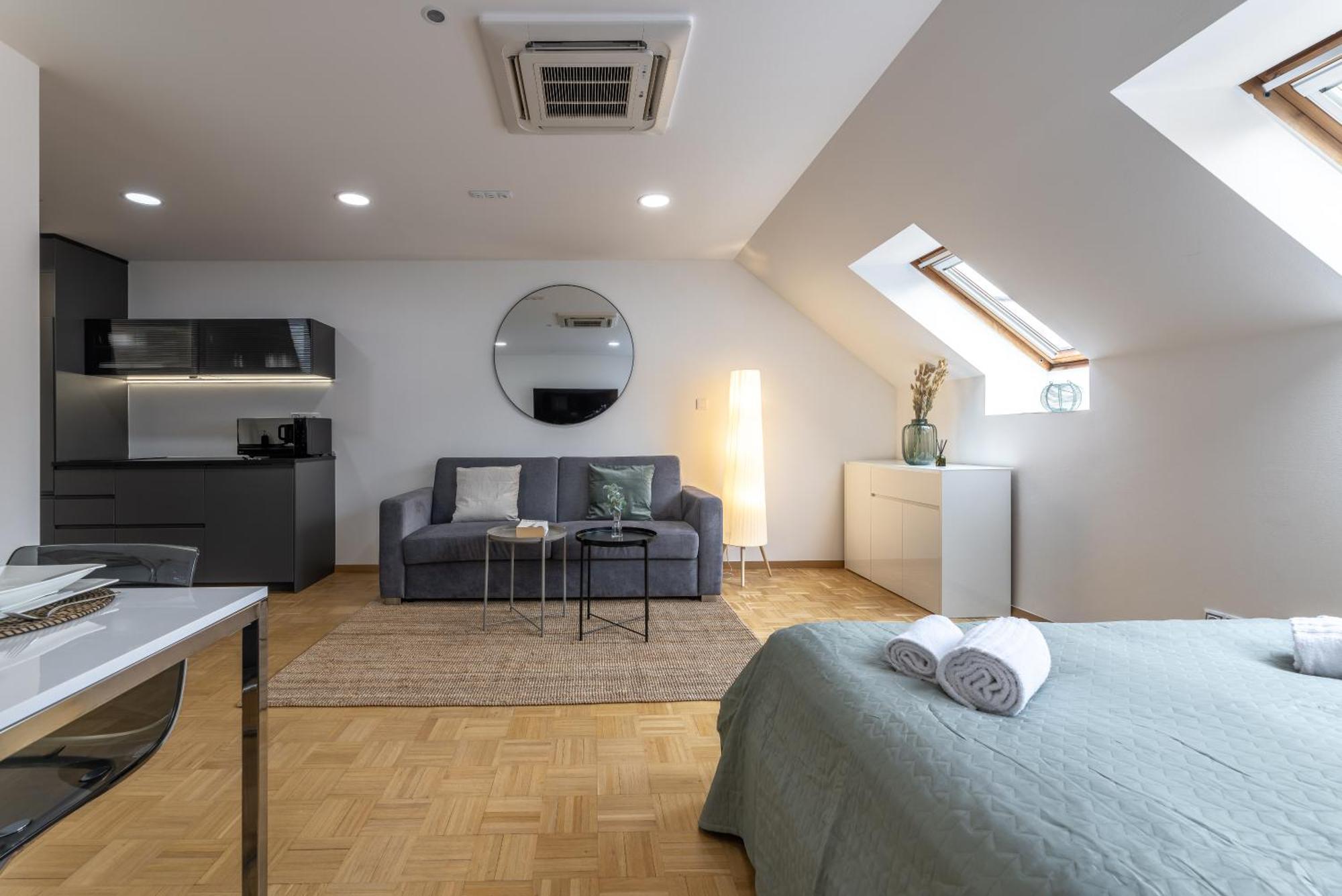 Kip Old Town Modern With Free Parking & Ac Apartamento *