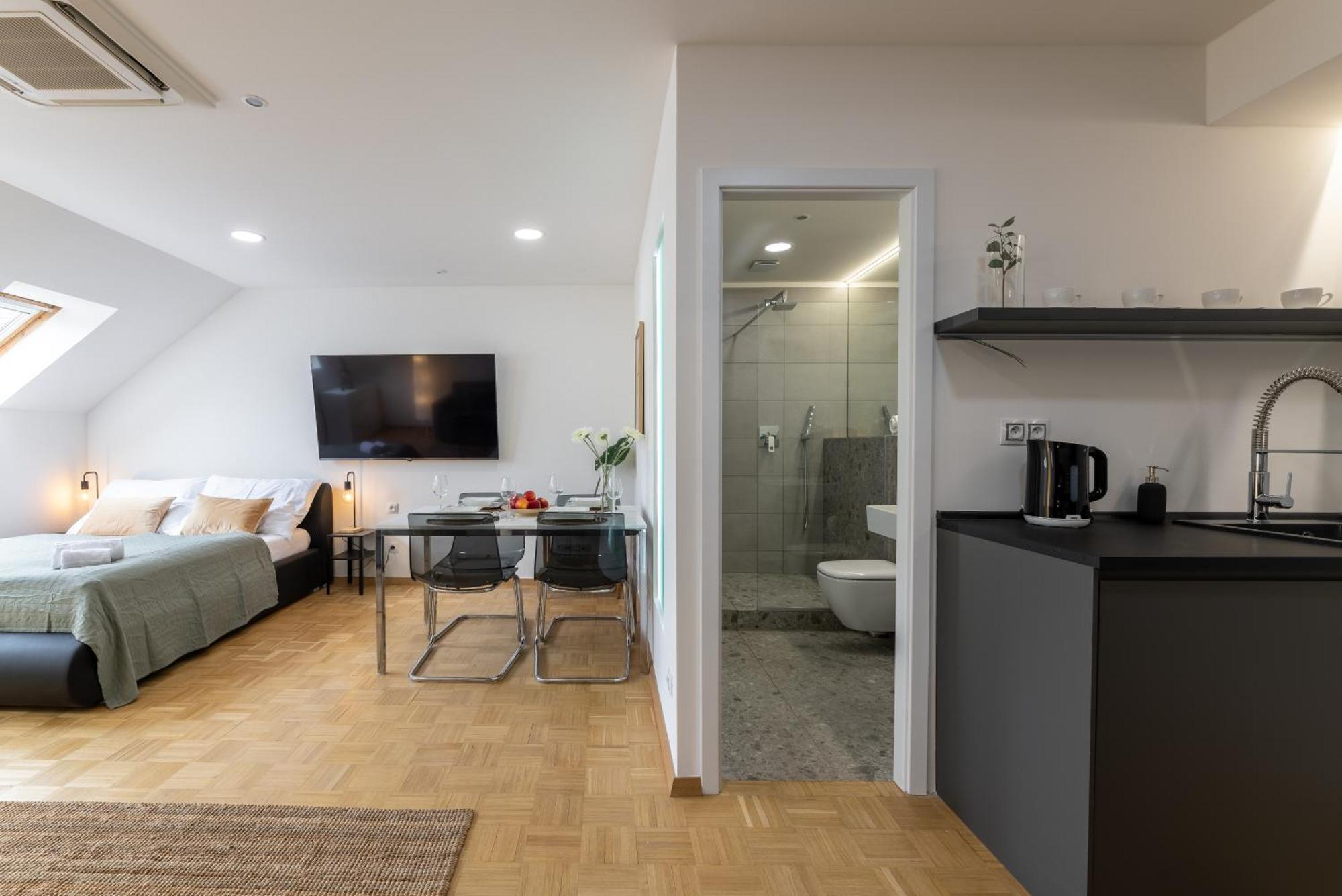 Kip Old Town Modern With Free Parking & Ac Apartamento *