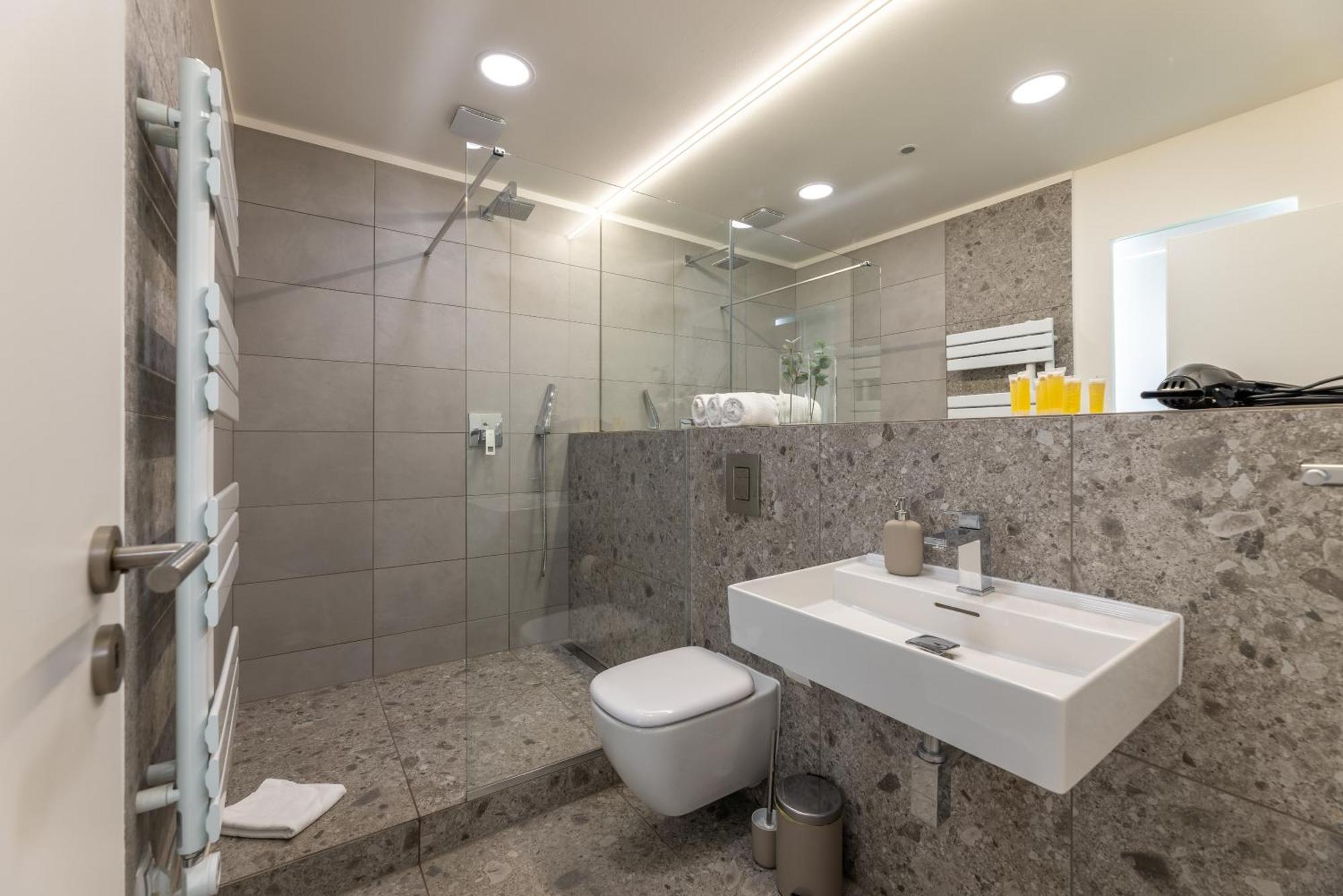 Kip Old Town Modern With Free Parking & Ac *
